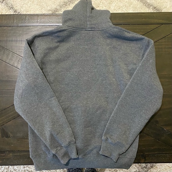 Montreal Sweater 🇨🇦 - Picture 2 of 3